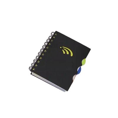 Copertina PP Notebook di progetto A5 con linee orizzontali all'interno delle pagine e divisori PP colorati
