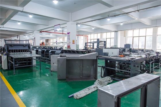 La macchina di cucitura e piegatura della sella completamente automatica aumenta l'efficienza della produzione